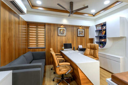 pediatric urologist surgeon in Shahibaug
